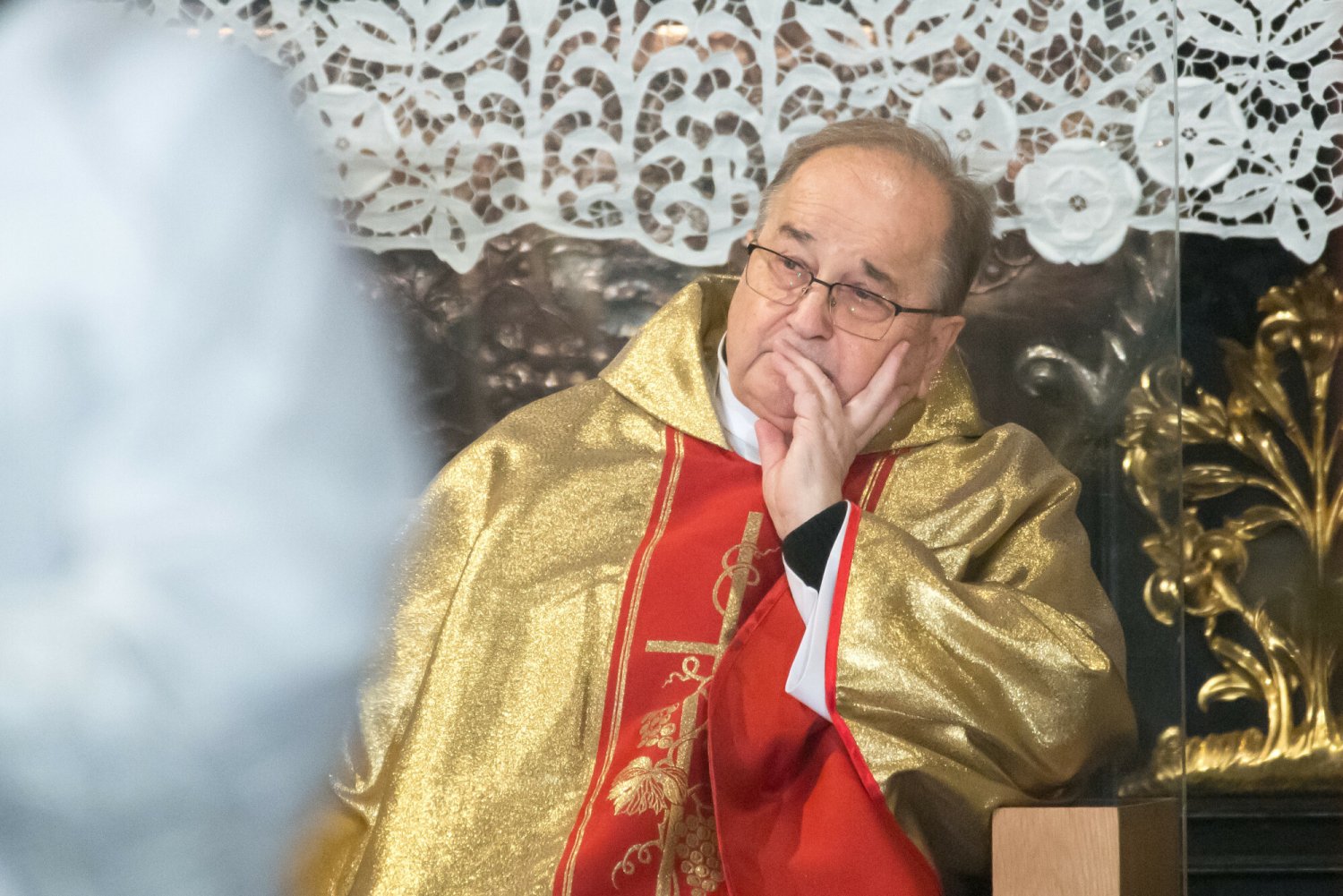 Państwo przykręca kurek Rydzykowi. W grę wchodzą ogromne pieniądze