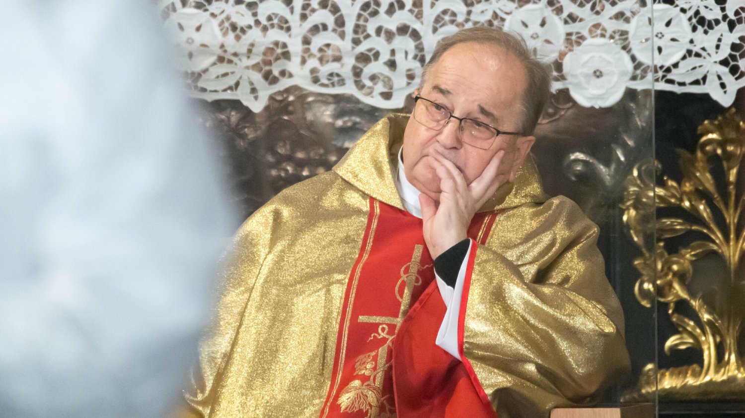 Państwo przykręca kurek Rydzykowi. W grę wchodzą ogromne pieniądze