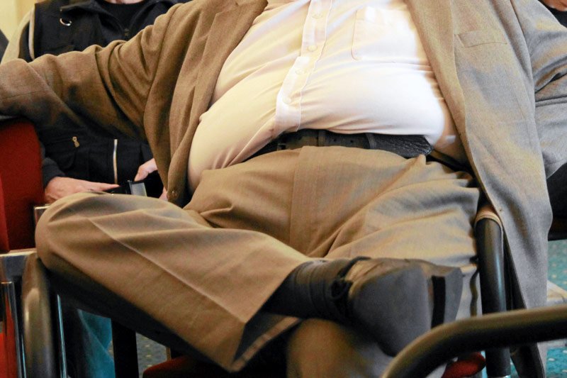 Coraz więcej Polaków jest po prostu zmuszonych, by dbać o swoją kondycję. Rzeszy najbiedniejszych po prostu nie stać na to, by chodzić na siłownię i jeść zdrowo.