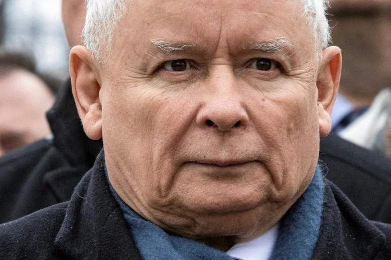 Jarosław Sellin na antenie Polsat News poinformował, że prezes Jarosław Kaczyński nie zostanie poddany operacji.
