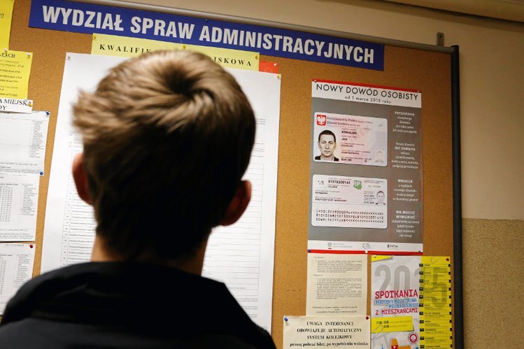 Gdzie zgłosić chęć wyrobienia nowego dowodu?