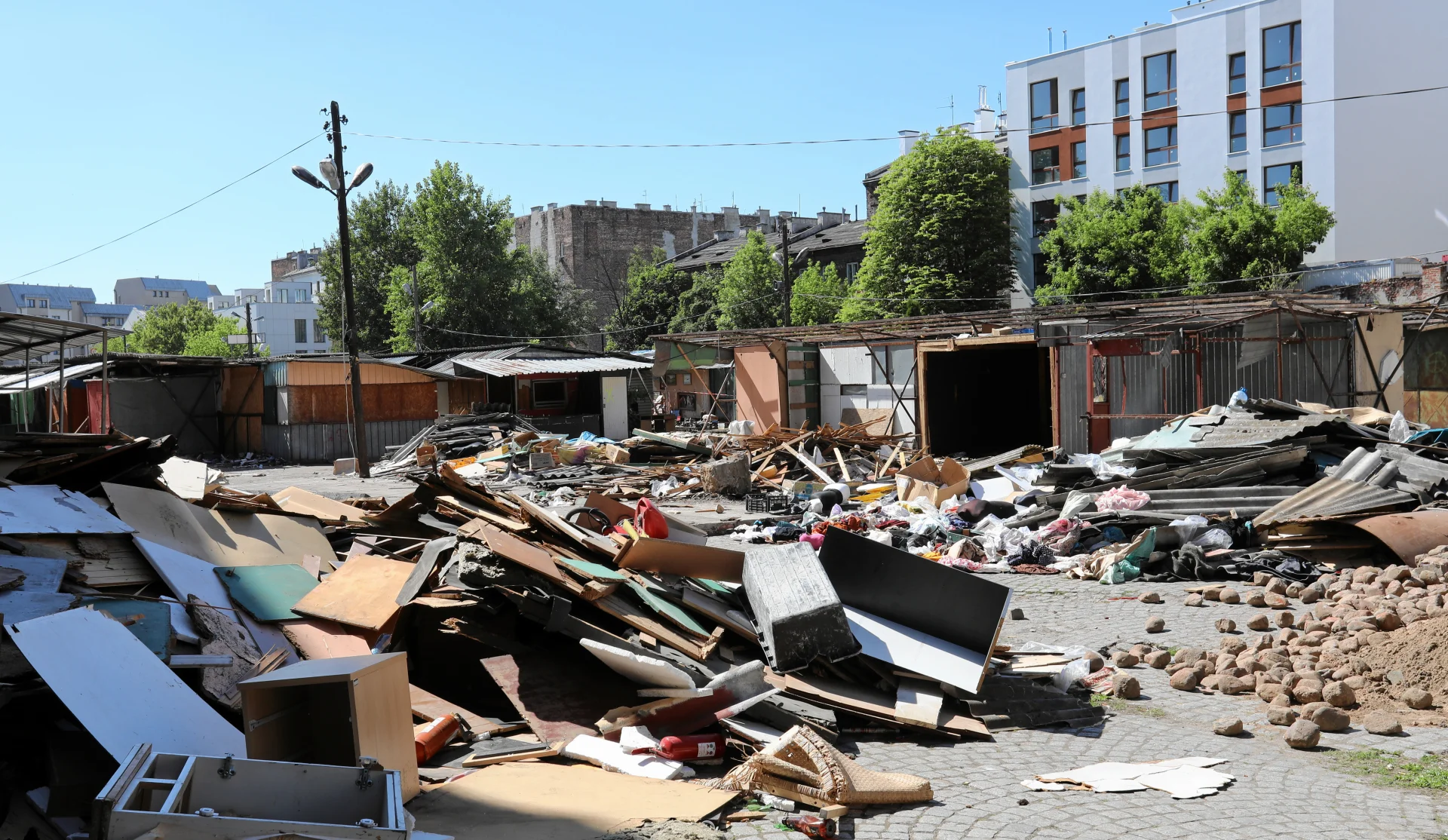 Bazar Różyckiego w trakcie rozbiórki w 2018 roku