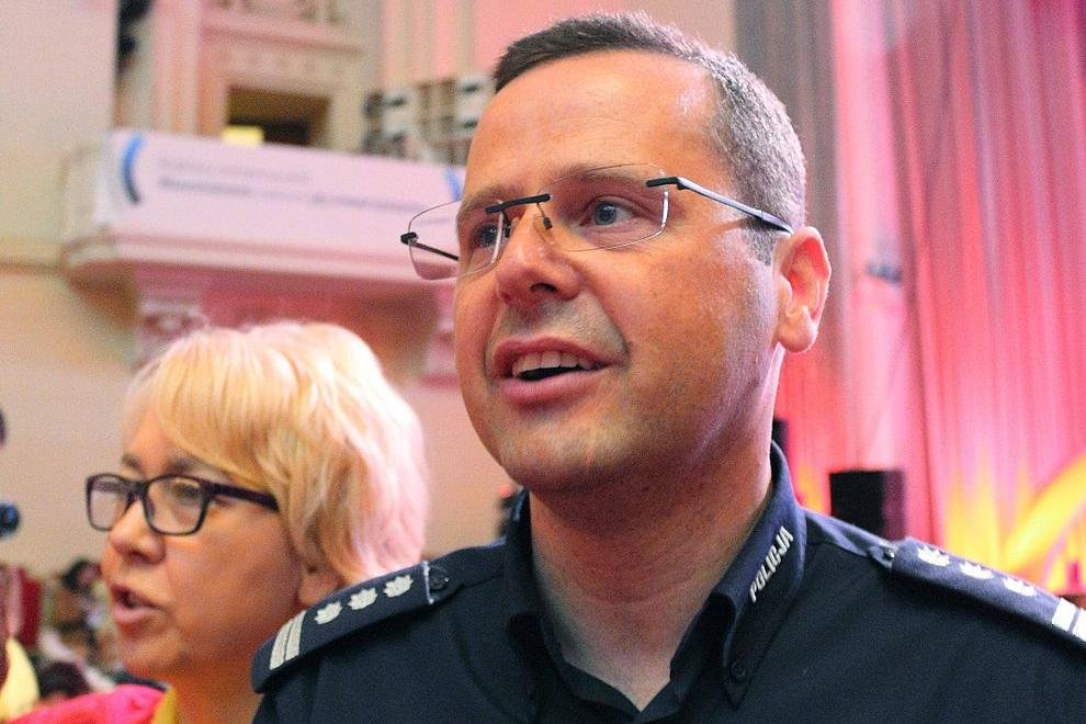 Sokołowski po odejściu z policji, rozpoczyna karierę w konsultingu