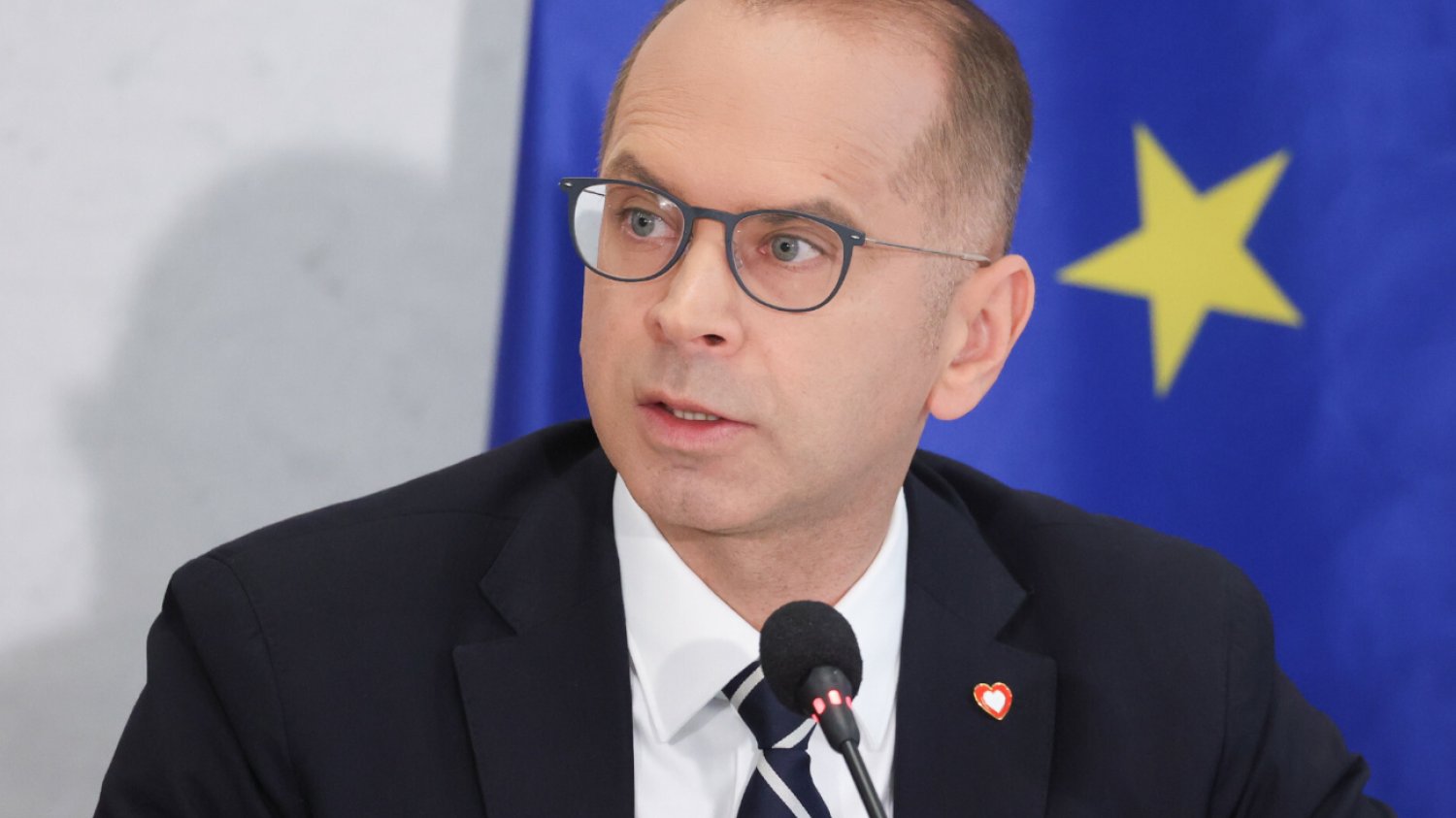 Szczerba przywrócił sens komisjom nowej władzy. Grillowanie Kołakowskiego hitem sieci.