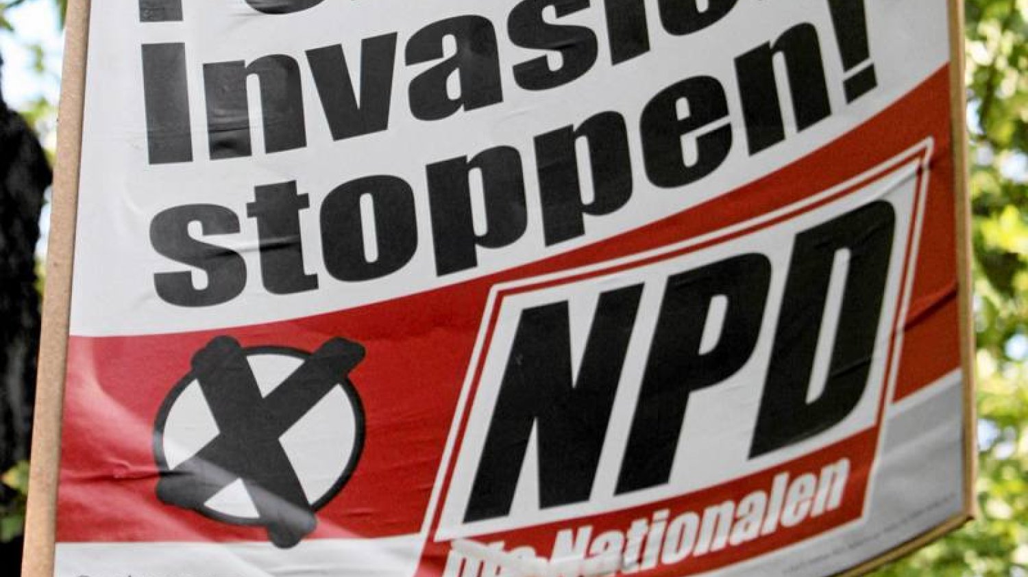 Niemieccy zwolennicy skrajnej prawicy w 2013 roku popełnili blisko 2013 przestępstw na tle ideologicznym.
