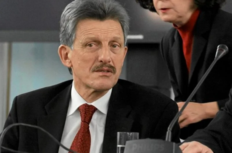 Przewodniczący komisji sprawiedliwości nie chciał obecności kamer na posiedzeniu, na którym mówiono o nowelizacji ustawy o Trybunale Konstytucyjnym.