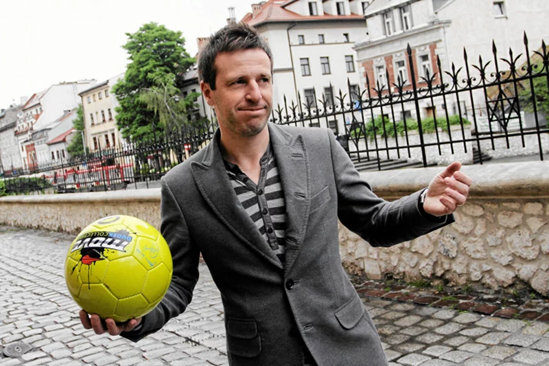 Niektórzy sportowcy, jak Maciej Żurawski, po przybyciu do Polski i zakończeniu kariery współpracują z byłym klubem.