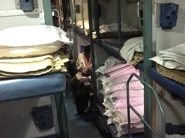 Pociąg nocny w Indiach, 3 klasa