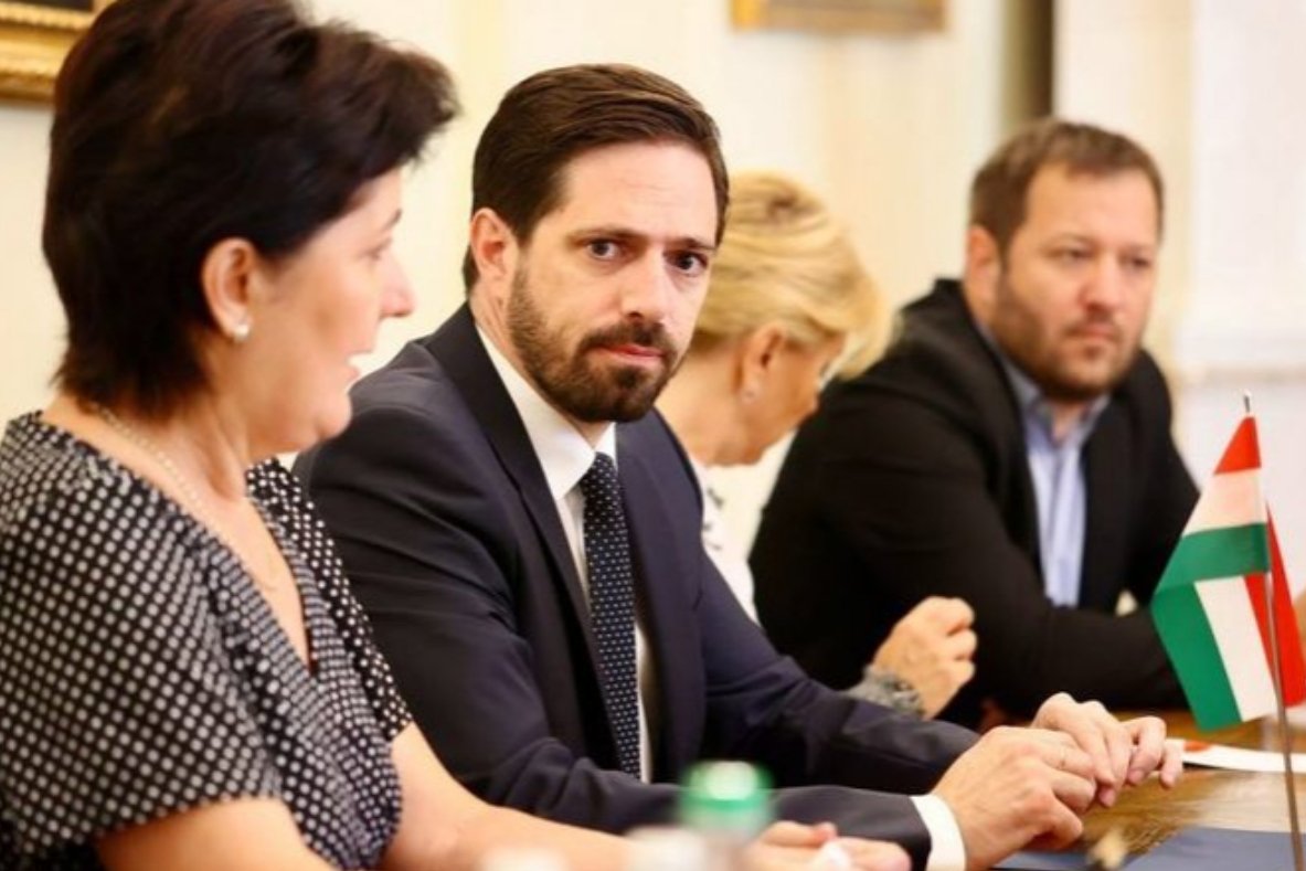 Węgry pozwolą na transport broni przez ich terytorium.