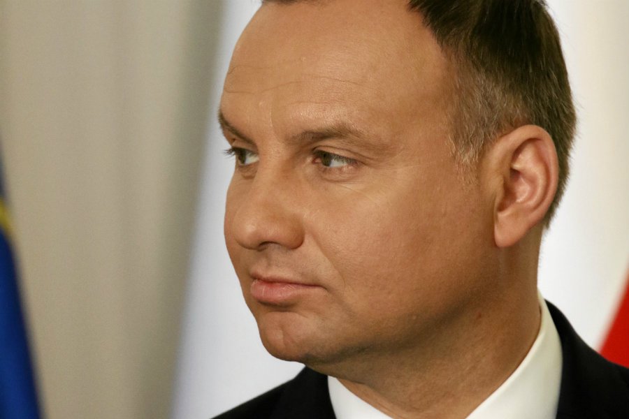 Na nagrody w kancelarii Andrzeja Dudy wydano łącznie w 2017 r. 2 mln zł. To o pół miliona zł więcej niż rok temu i wielokrotnie więcej niż na ten cel wydawano w kancelarii Bronisława Komorowskiego.