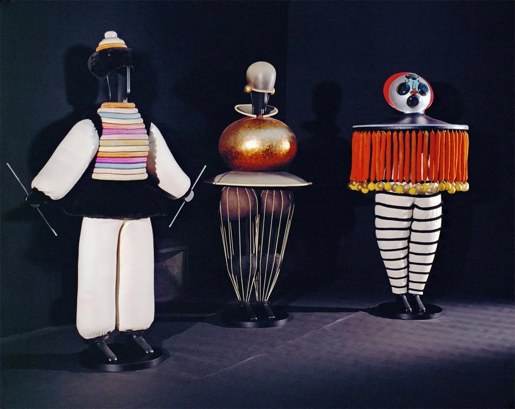 Oskar Schlemmer ballet costumes 1922,