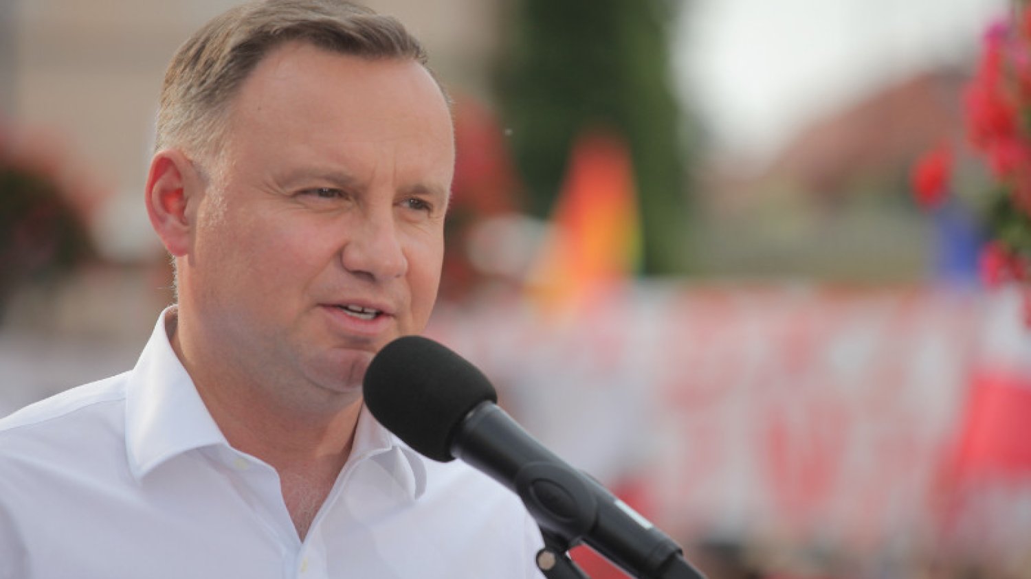 Andrzej Duda stanął w obronie Jacka Żalka na wiecu politycznym w Brzegu. – Usiłuje nam się wmówić, że są to ludzie, a to jest ideologia – powiedział prezydent.