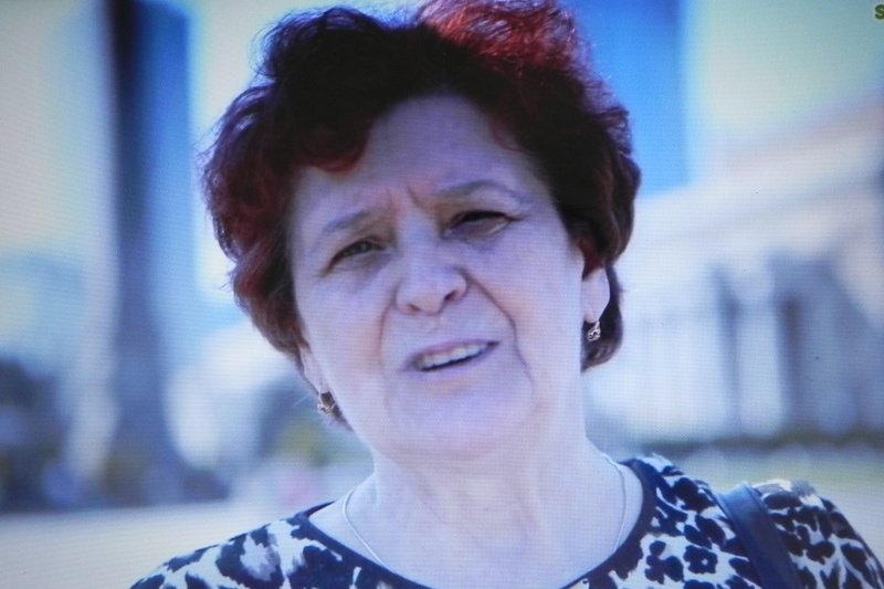 Łzy same cisną się do oczu. Babcia Julki obiecała jej, że będzie żyła. Dziś chodzi i prosi o pomoc, bo brakuje 2 mln