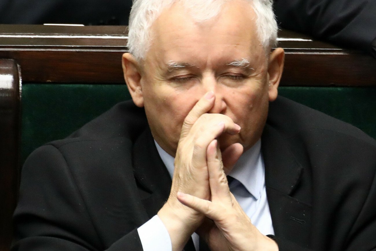 Kolejny sondaż wskazuje, że PiS nie ma szans na zbudowanie większości w nowym Sejmie.