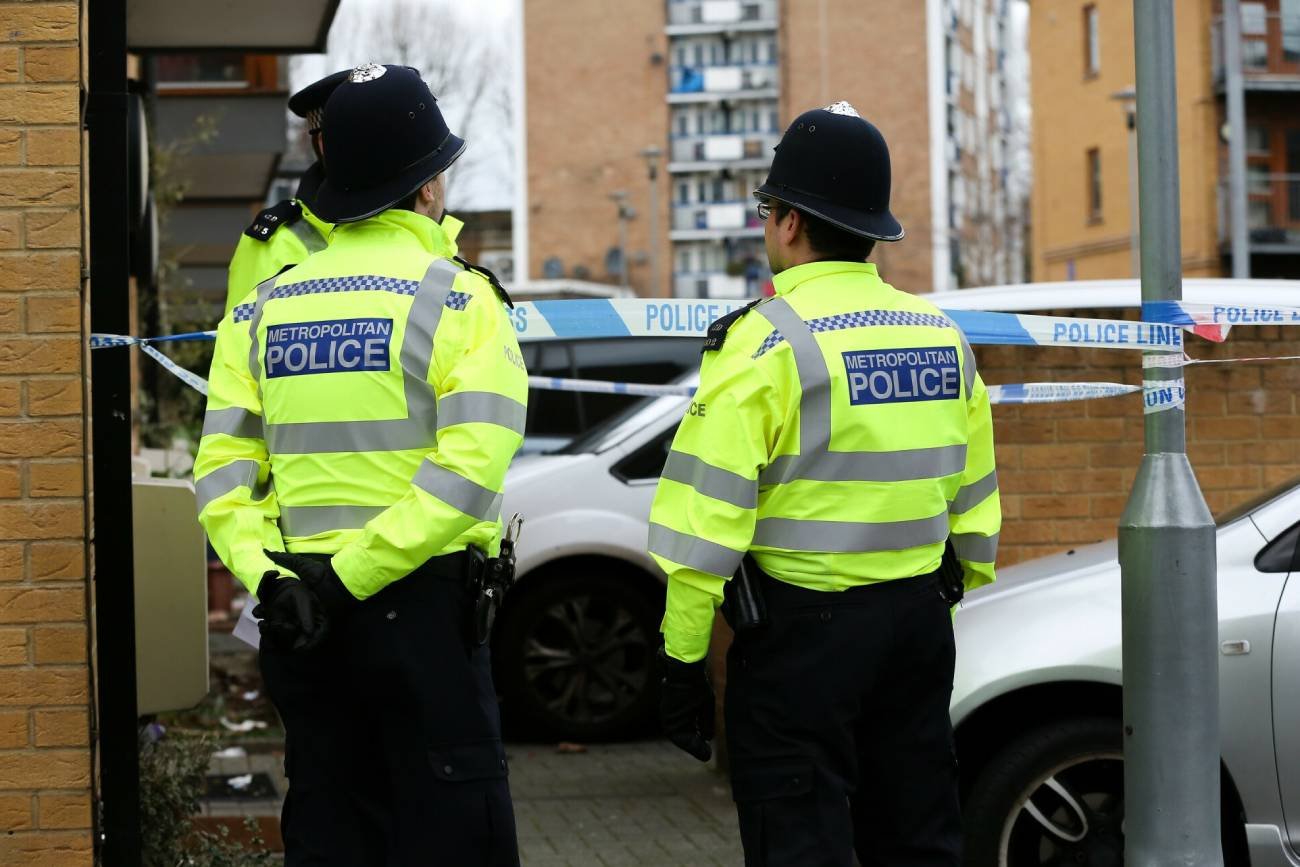 Dwaj policjanci w Londynie