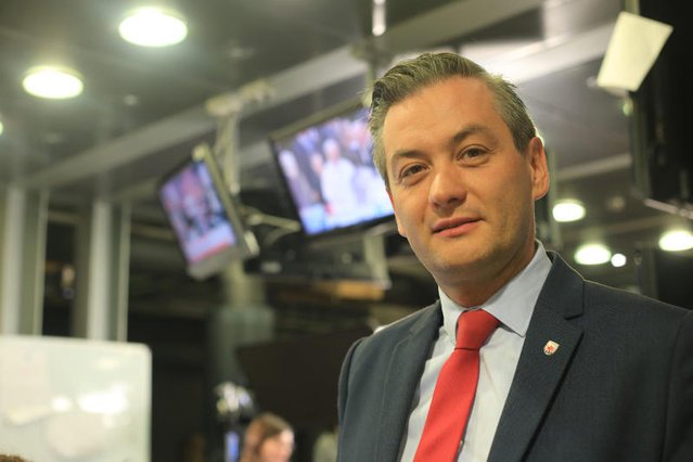 Robert Biedroń twierdzi, że Jarosław Kaczyński jest zagrożeniem dla demokracji.