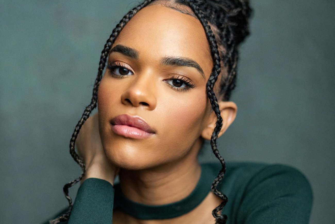 Yasmin Finney zagra Rose w 14. sezonie serialu "Doktor Who". To transpłciowa aktorka znana z hitu Netfliksa.