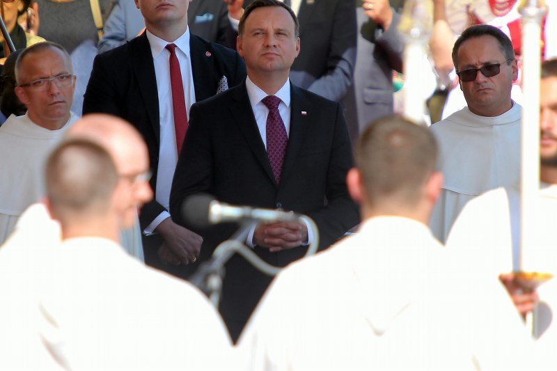 Po tym wywiadzie łatwiej zrozumieć dlaczego prezydent Andrzej Duda wpatrzony jest w kościół.