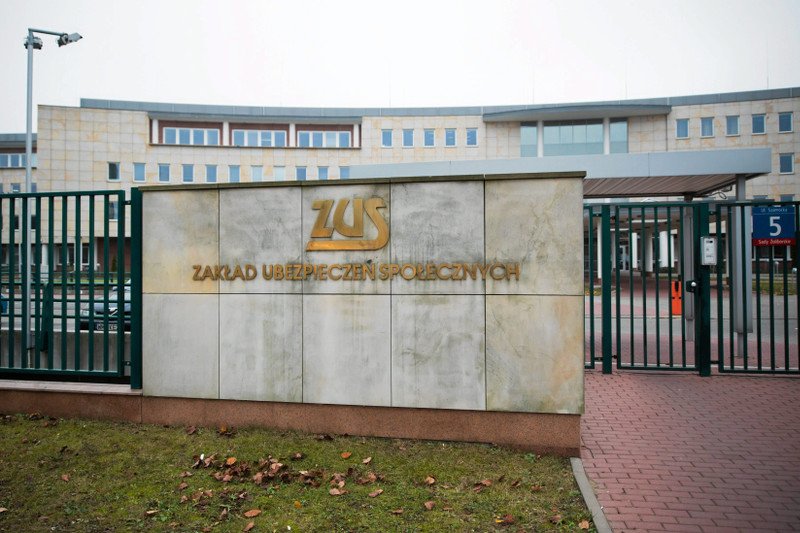 31-letnia prezeska ZUS? Państwowe posadki to nie miejsce dla młodych zdolnych. "Krzyczeli za mną młokos"