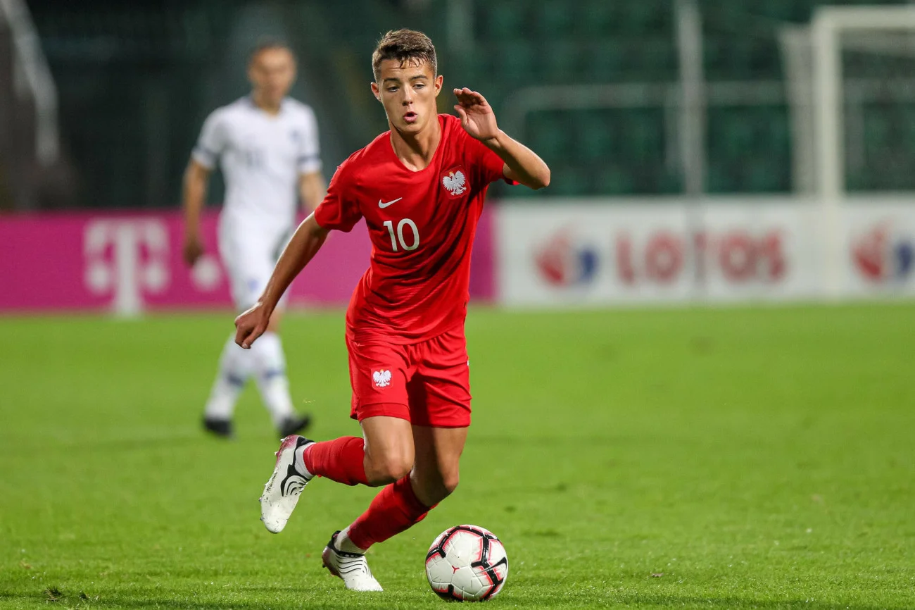 Kacper Urbański został uznany za jeden z 60. największych piłkarskich talentów na świecie.