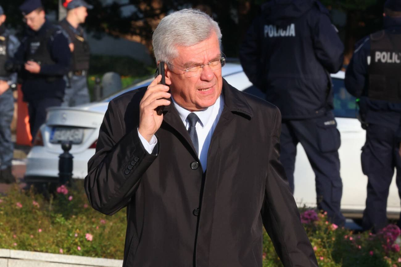 Stanisław Karczewski zaatakowany torbą w czasie świątecznych zakupów