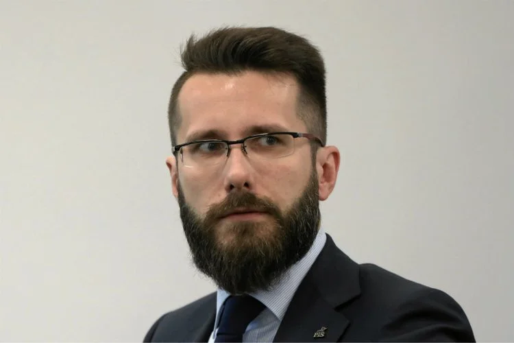 Radosław Fogiel typuje, które miasto zostanie stolicą nowego województwa na Mazowszu.