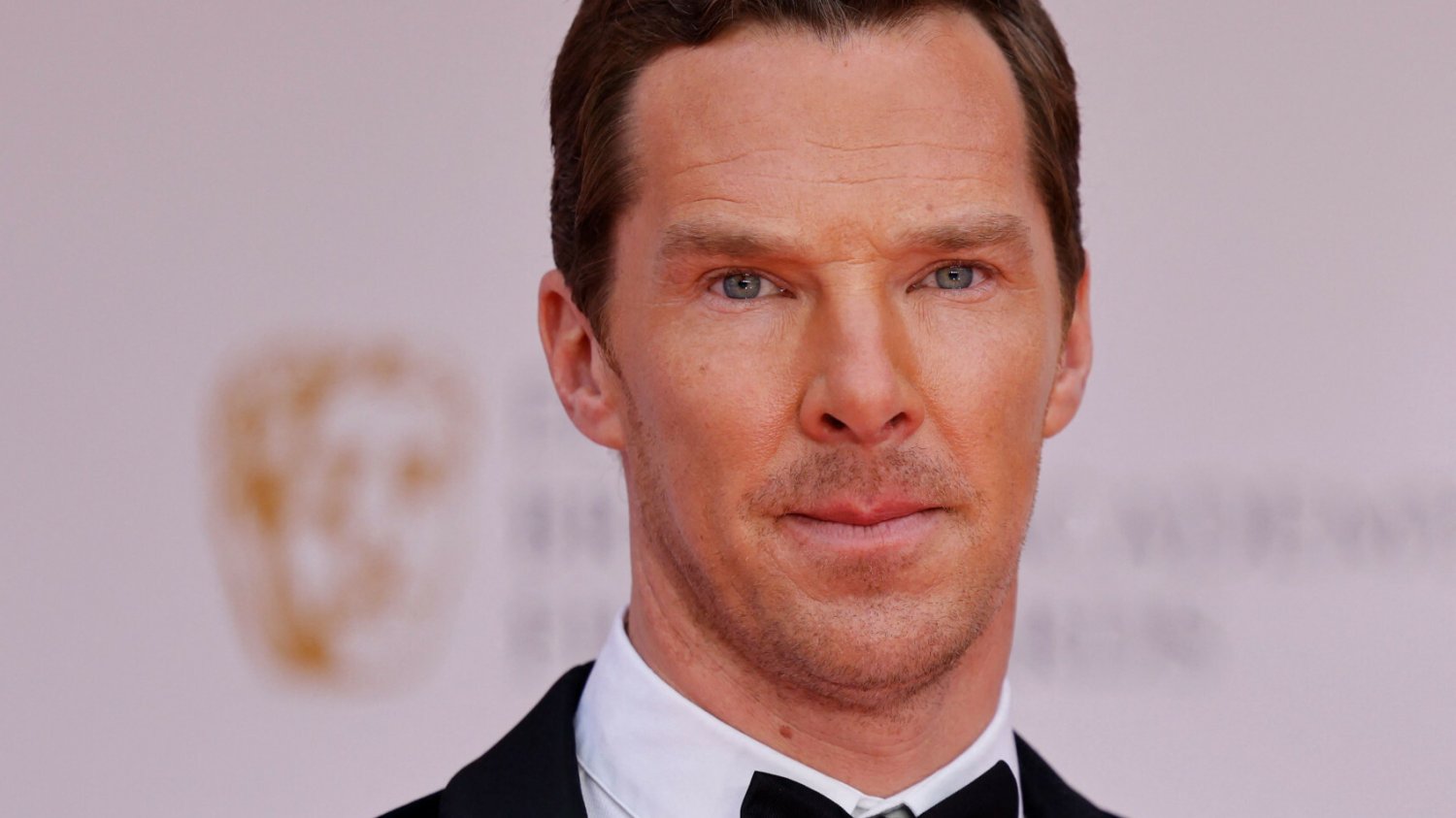 Jak donoszą zagraniczne media, Benedict Cumberbatch może zapłacić odszkodowanie za grzechy przodków, którzy posiadali plantację na Barbadosie. Jak donoszą zagraniczne media, Benedict Cumberbatch może zapłacić odszkodowanie za grzechy przodków, którzy posiadali plantację na Barbadosie.