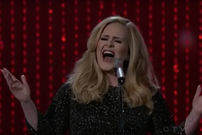 "Hello" Adele to znakomity powód do stworzenia parodii. Niektóre są naprawdę dobre!