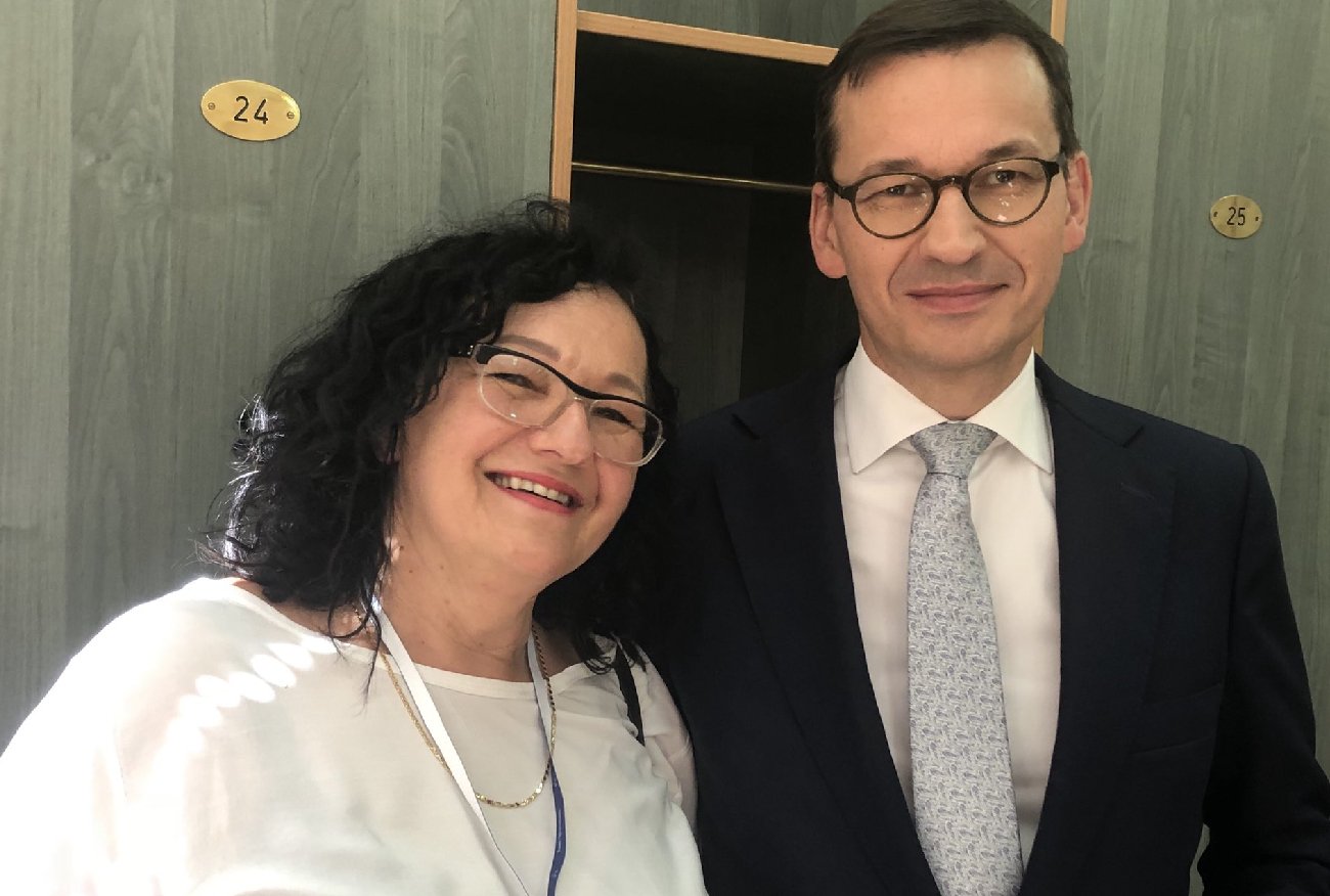 Trzebnica. Siostra Mateusza Morawieckiego Anna Morawiecka na "fikcyjnym etacie"