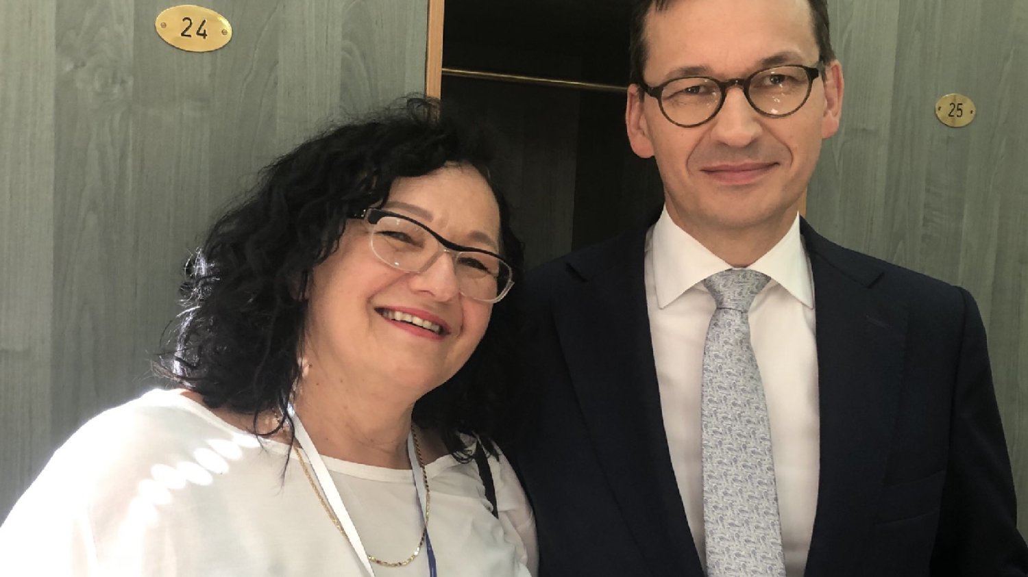 Trzebnica. Siostra Mateusza Morawieckiego Anna Morawiecka na "fikcyjnym etacie"