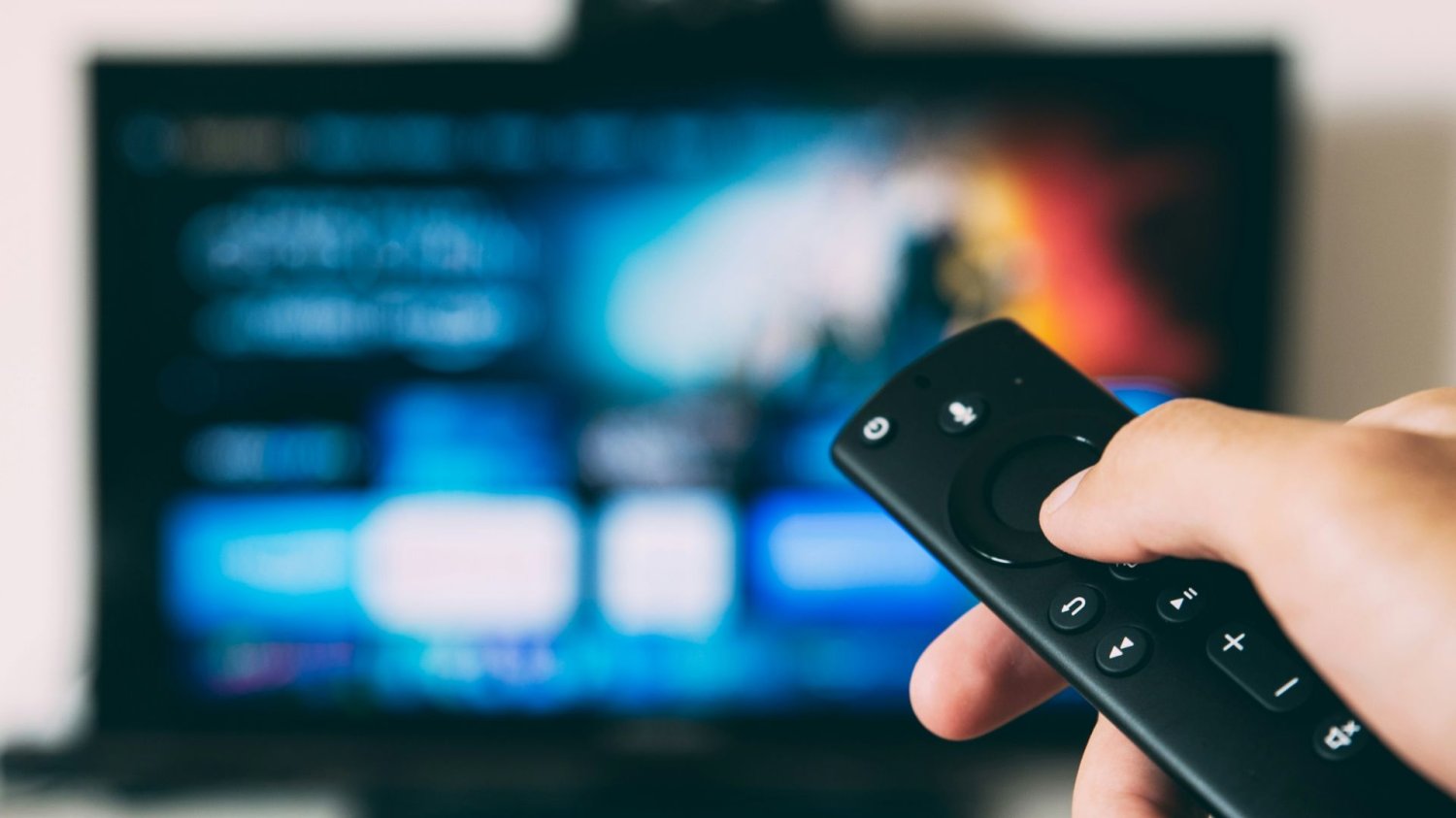 Abonament RTV pójdzie w górę. Tyle zapłacimy od 2026 roku Telewizor w domu