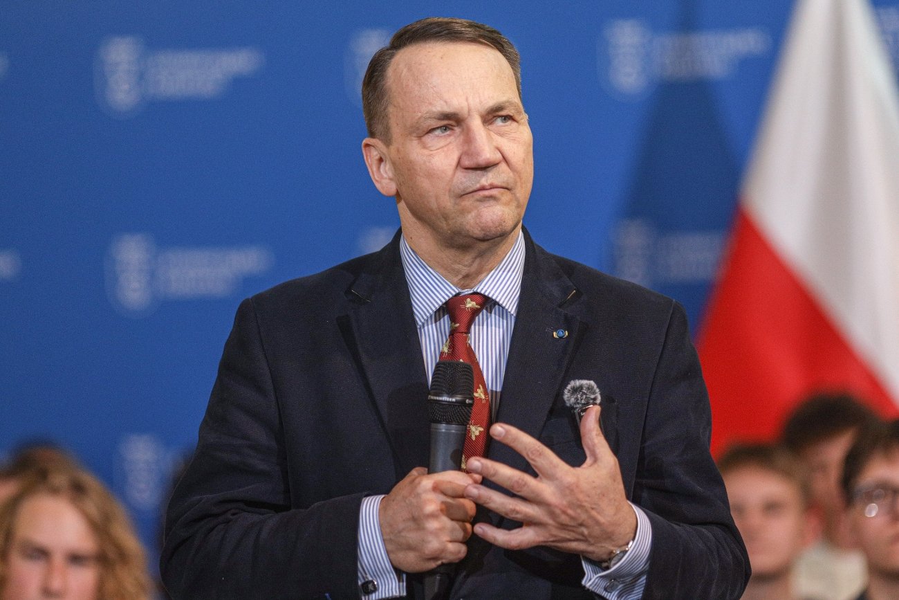 Radosław Sikorski wielkim wygranym rekonstrukcji rządu? Taką ma objąć funkcję 23 lipca