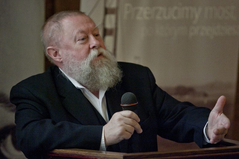 Prof. Bralczyk uważa, że posłanka Pawłowicz mówi językiem wielkich polskich pisarzy.