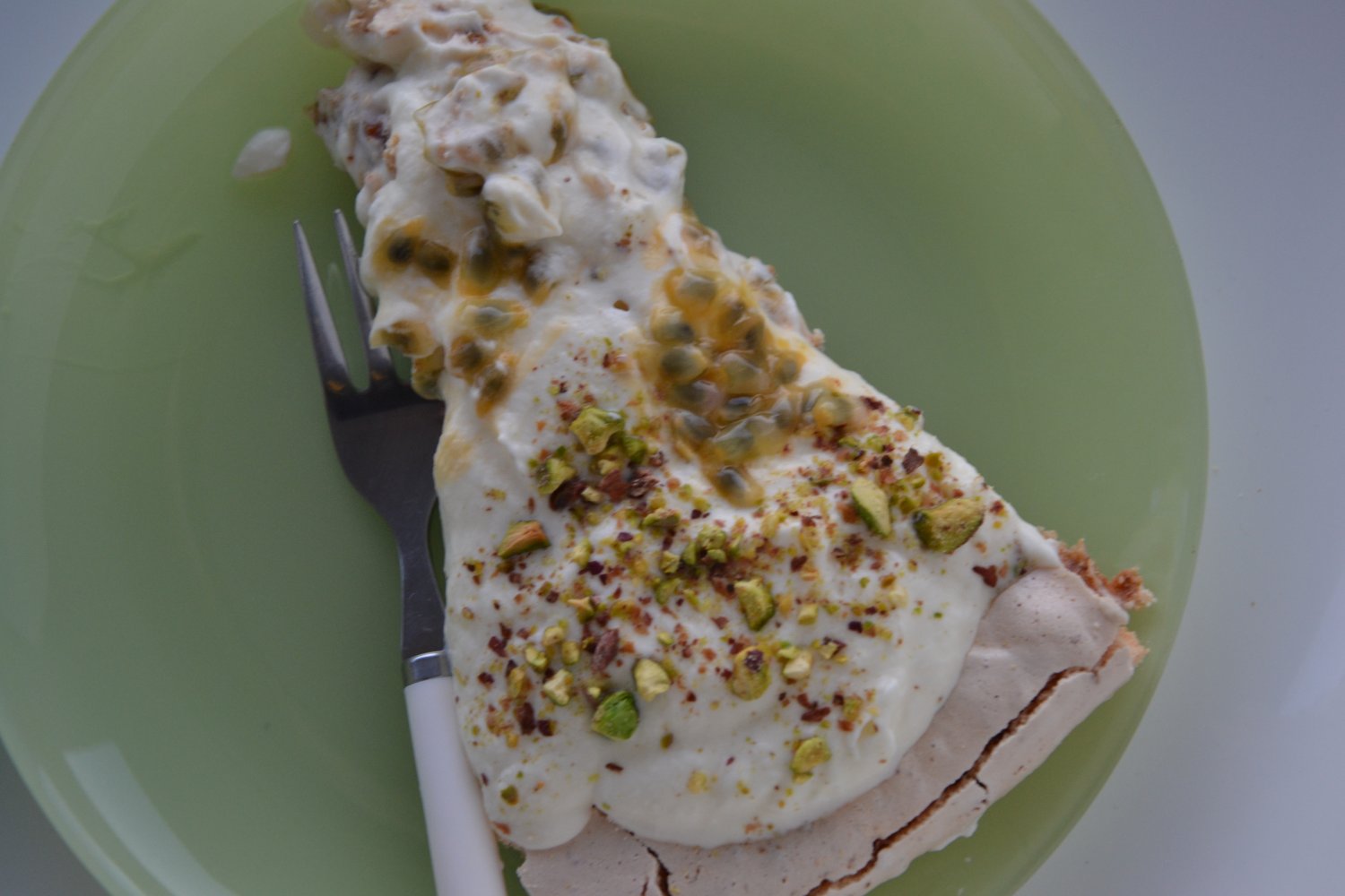 Pistacjowa pavlova