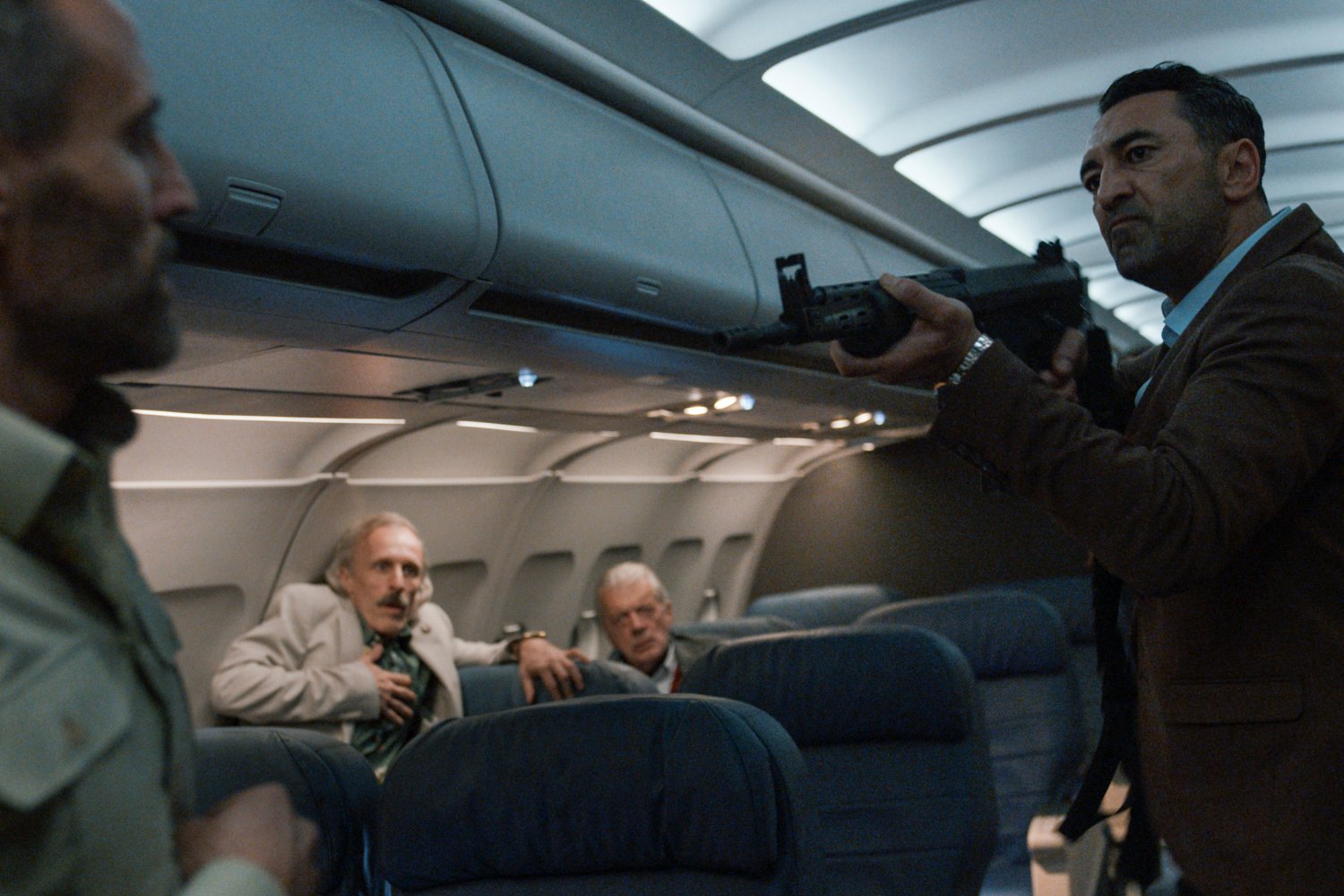 "Kierunek: Noc" to belgijski serial luźno powiązany z powieścią polskiego pisarza Jacka Dukaja