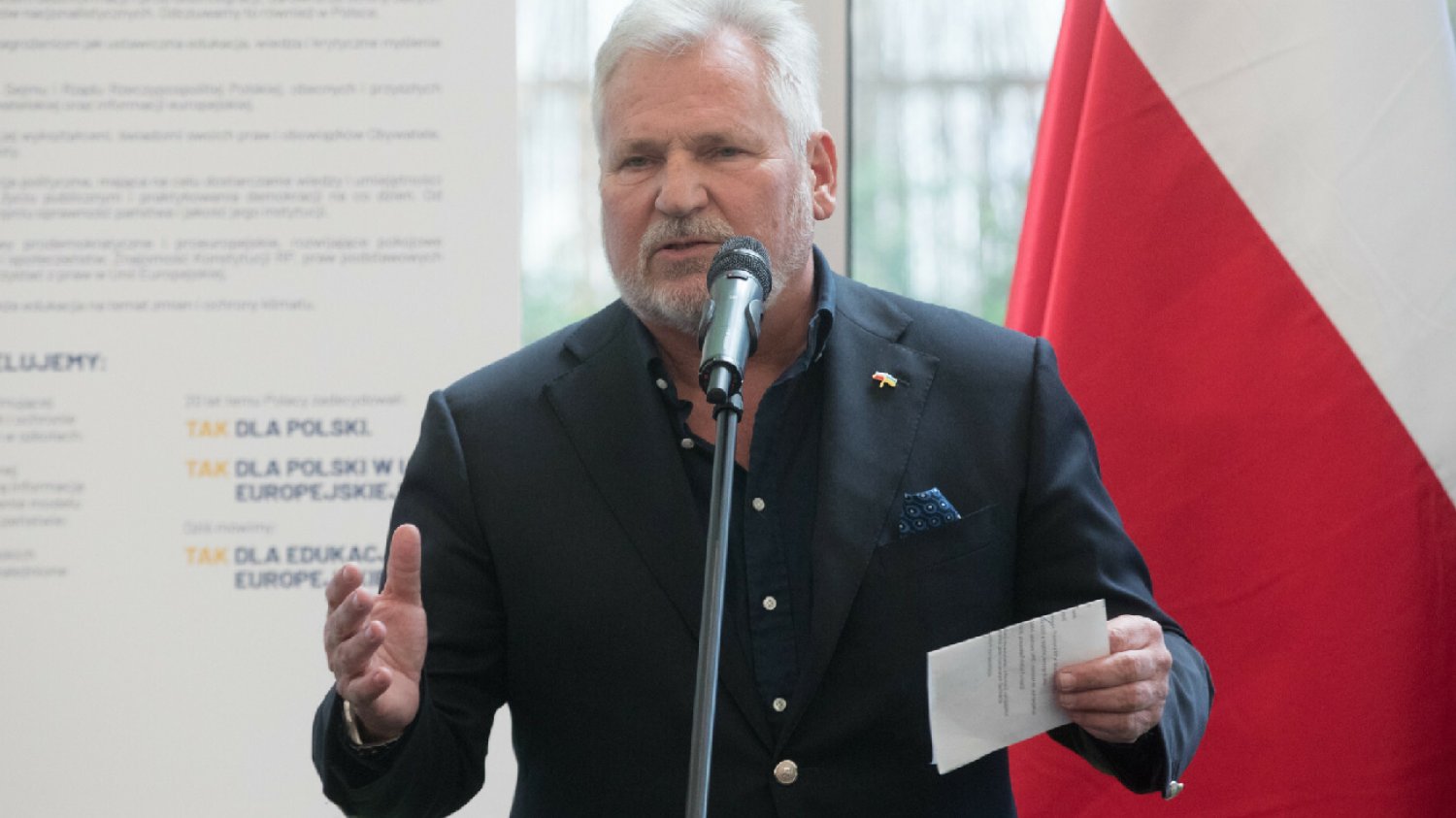 Aleksander Kwaśniewski odwołał wystąpienia. Niepokojące doniesienia.