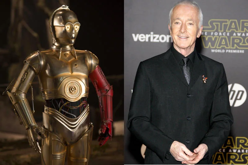 Anthony Daniels wciela się w robota C-3PO.