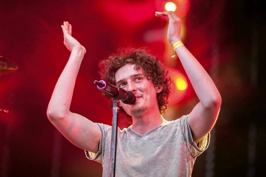 Koncerty na lato 2021: nowe obostrzenia w pandemii covid-19 [ZASADY]