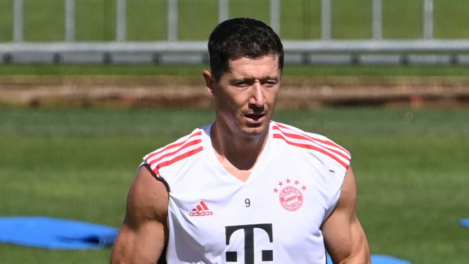 Robert Lewandowski po ośmiu latach pożegnał się z Bayernem Monachium. Teraz będzie grał dla FC Barcelony.