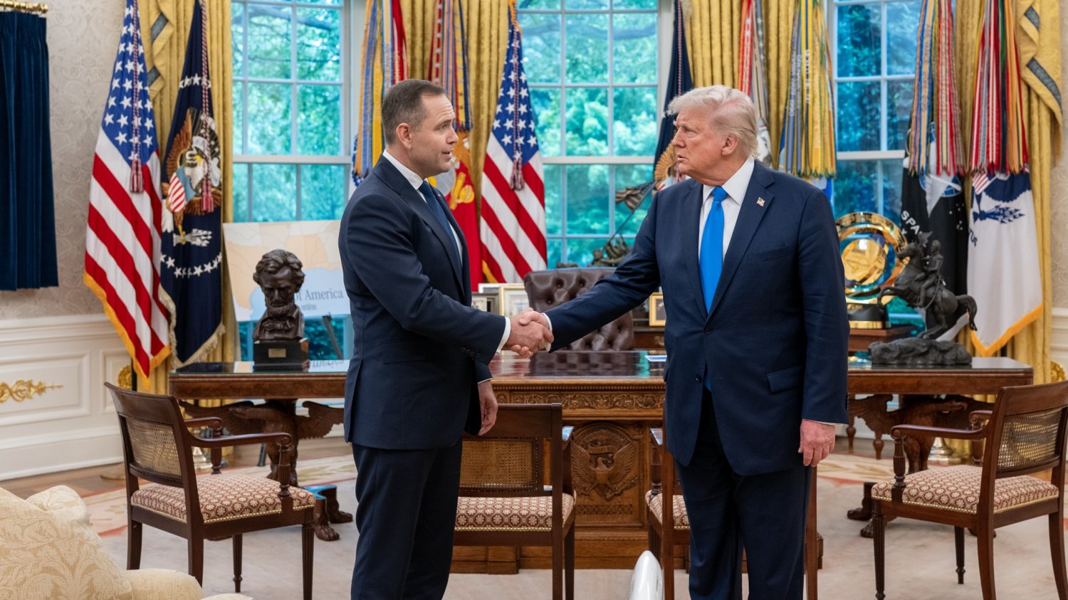 Media w USA o wizycie Nawrockiego. Wiadomo, co szykuje Trump
