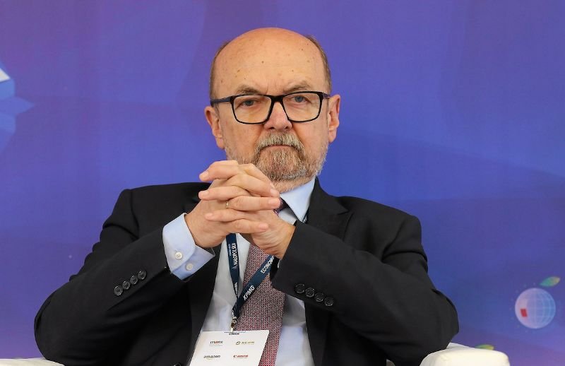 Profesor Ryszard Legutko podczas XXVII Forum Ekonomicznego w Krynicy Zdrój.