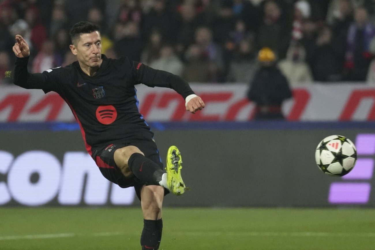 Lewandowski zdobył swoją 98 i 99 bramę w Lidze Mistrzów.