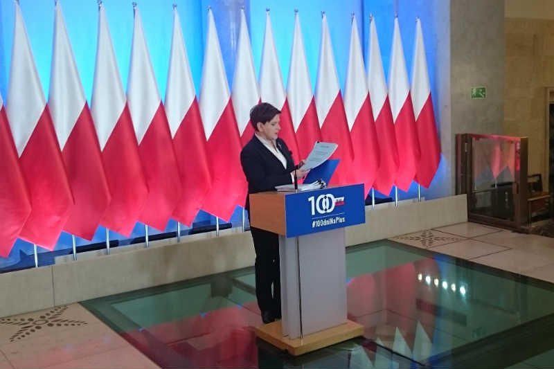 Beata Szydło zaczęła podsumowanie swoich 100 dni rządzenia o godzinie 5.30.