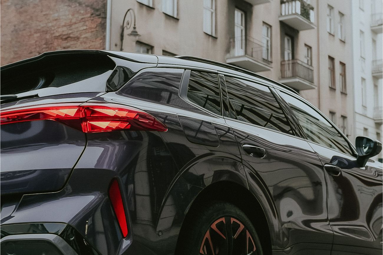 Urządziłyśmy samochodową przejażdżkę po fajnych miejscówkach na Starej Pradze. Za kierownicą CUPRA Terramar dotarłyśmy do trzech miejsc. Możecie już obejrzeć gotową relację wideo z tej podróży.