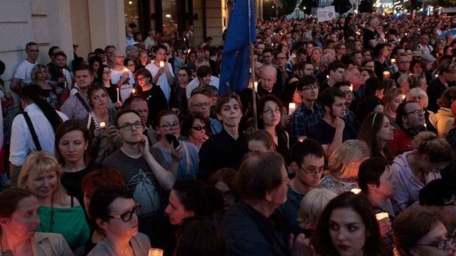 Jaka jest najpopularniejsza opcja światopoglądowa wśród młodzieży? Wbrew pozorom wcale nie jest to prawica.