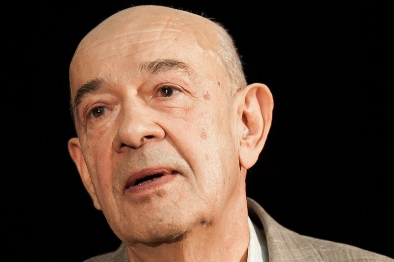 Antoni Krauze, reżyser "Smoleńska" otrzymał nagrodę imienia prezydenta Lecha Kaczyńskiego.