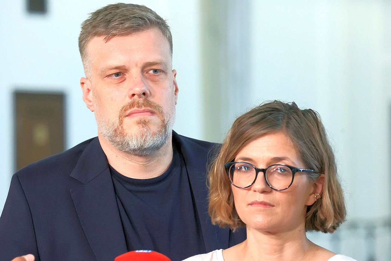 Nad partię Razem nadciągają ciemne chmury. To, że nie przetrwa w obecnym kształcie, jest pewne