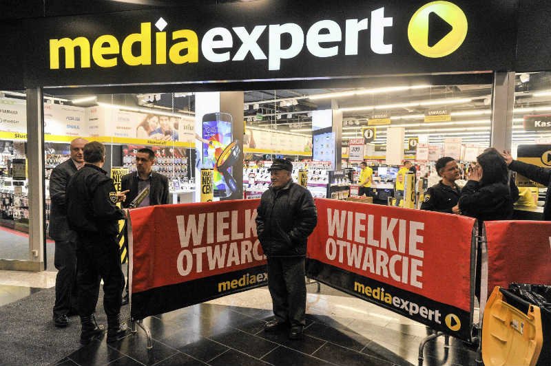 Media Expert dzieli się na 400 spółek. Dzięki temu uniknie podatku handlowego.