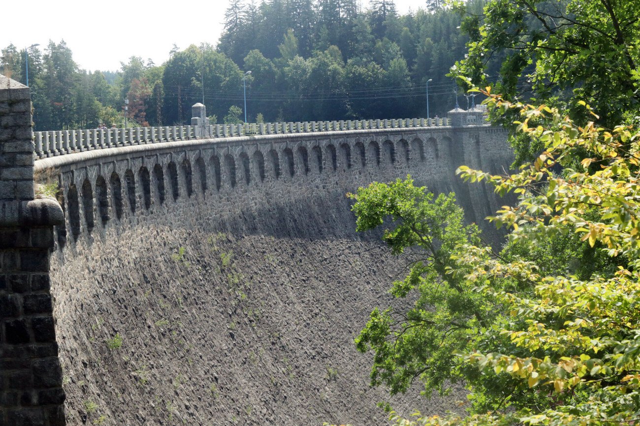 Tama w Pilchowicach. Nie tylko ona z podobnych zapór na Dolnym Śląsku ma ponad 100 lat.