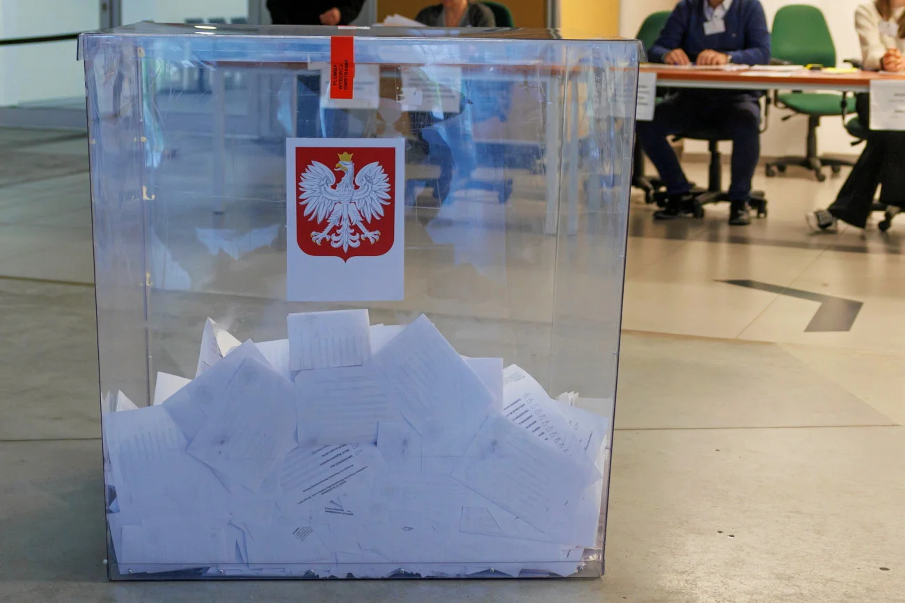 W tylu komisjach wyborczych zamieniono głosy. Prokuratura Generalna potwierdza urna wyborcza